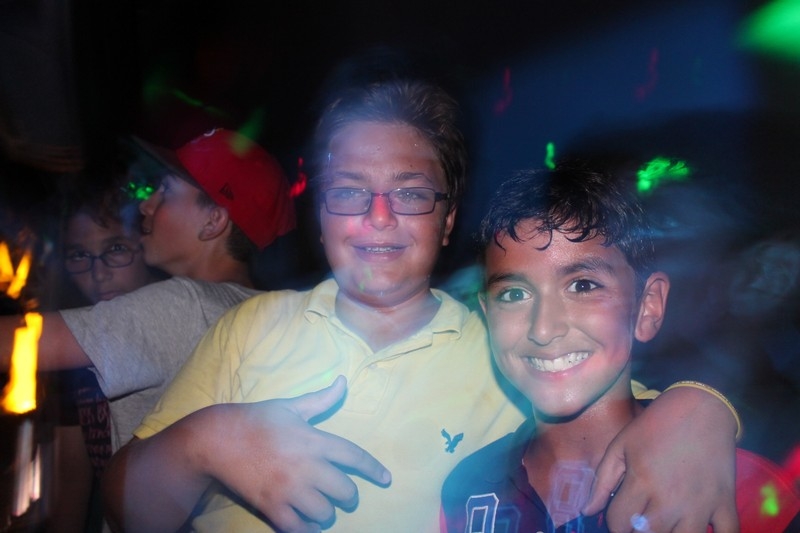 Village Camps International Summer Camp Leysin, Switzerland 2025-08-09 https://www.villagecamps.com/journals_admin/images/682-17-disco (100).jpg